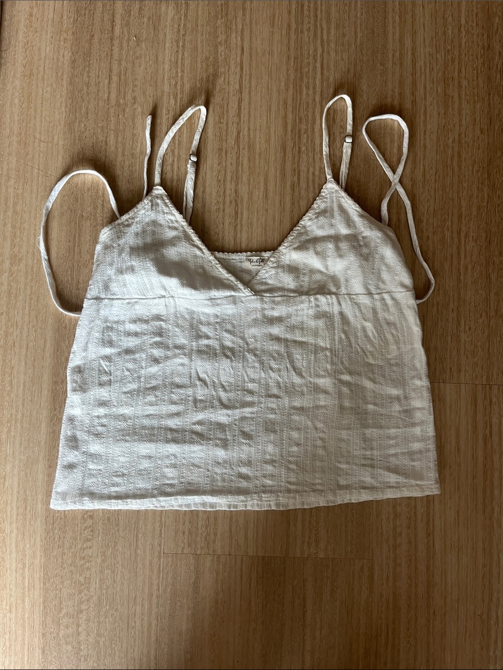 Brandy Melville White V-Neck Textured Tank